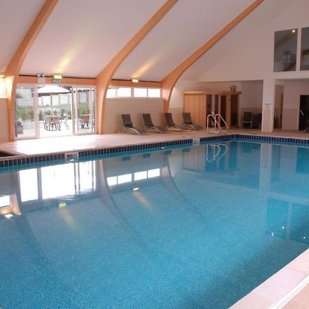 Skylark Sleeps 8 Private Hot Tub & Dogs Welcome Nr Padstow, Resort Pool Bar & Watersports St Columb Major Exterior foto